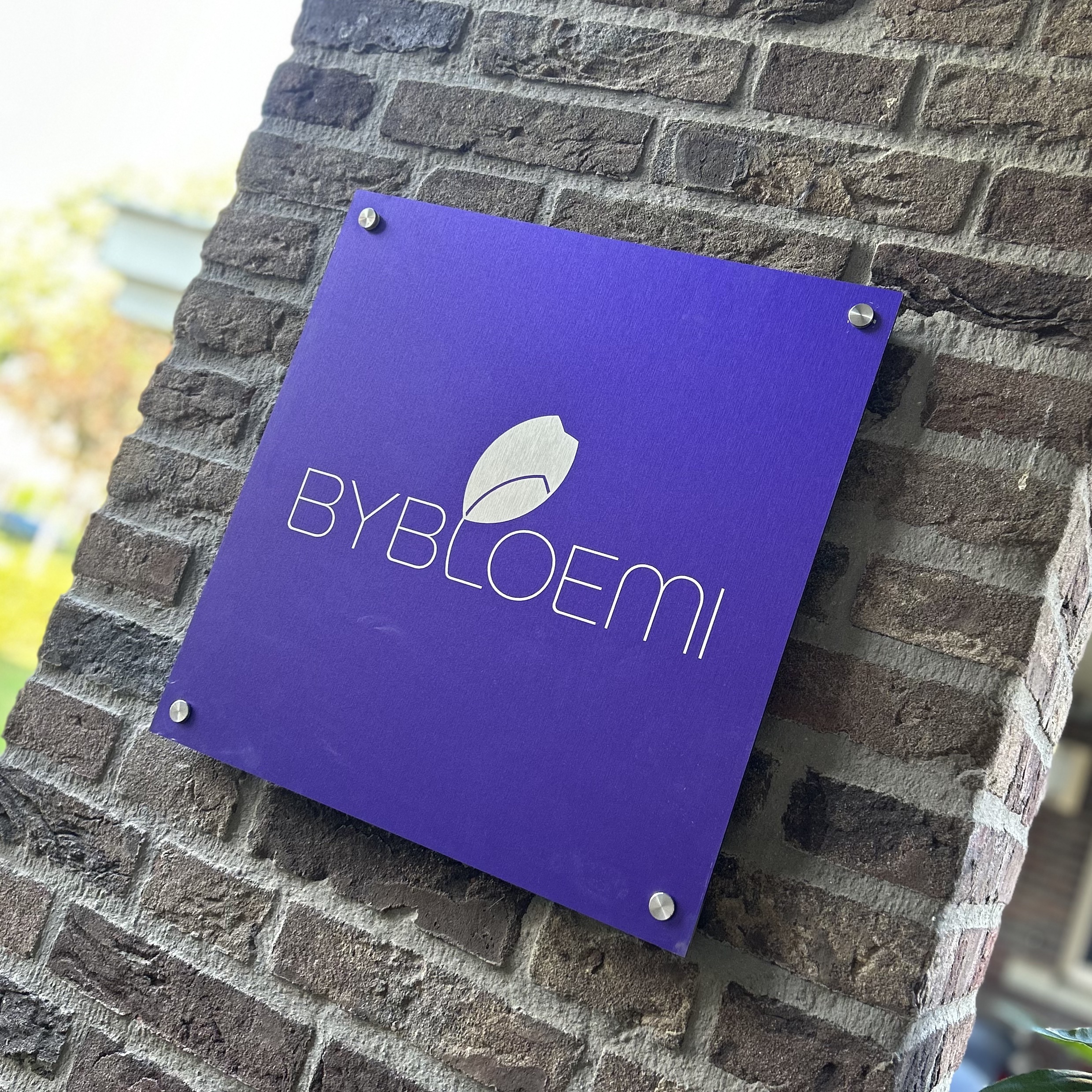 Nieuwe identiteit voor byBloemi